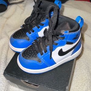 Jordan 1 Retro High Shoes 6c